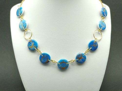 Collier bleu et or